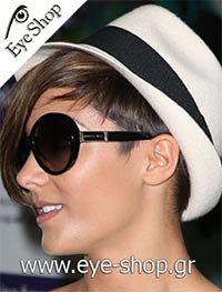 Frankie Standford φορώντας τα γυαλιά ηλίου Dolce Gabbana 4087