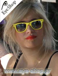 Pixie Lott φορώντας τα γυαλιά ηλίου RayBan 2140 Wayfarer