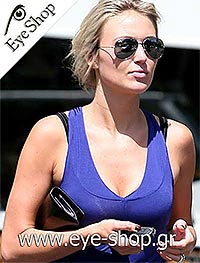Alex Curran φορώντας τα γυαλιά ηλίου Rayban 3025 Aviator