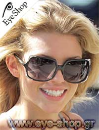 Annalynne Mccord φορώντας τα γυαλιά ηλίου Michael Kors mks 523
