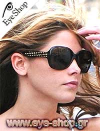 Ashley Greene φορώντας τα γυαλιά ηλίου Prada 04ms