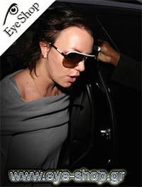 Britney Spears φορώντας τα γυαλιά ηλίου Gucci 1827S