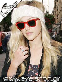 Fearne Cotton φορώντας τα γυαλιά ηλίου RayBan 2140 Wayfarer