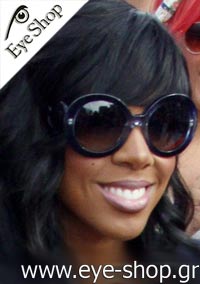 Kelly Rowland φορώντας τα γυαλιά ηλίου Prada 27ns