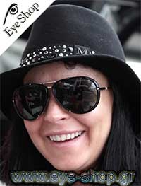 Lindsey Lohan φορώντας τα γυαλιά ηλίου Tom Ford tf 109 Cyrille