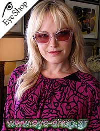 Malin Akerman φορώντας τα γυαλιά ηλίου Prada 19MS