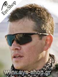 Matt Damon φορώντας τα γυαλιά ηλίου Oakley M-FRAME
