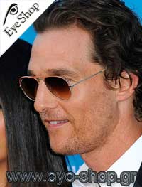 Matthew McConaughey φορώντας τα γυαλιά ηλίου RayBan 3025 Aviator