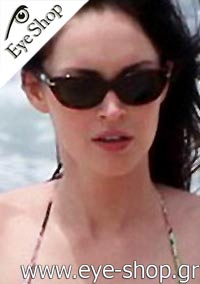 Megan Fox φορώντας τα γυαλιά ηλίου Persol 2977s