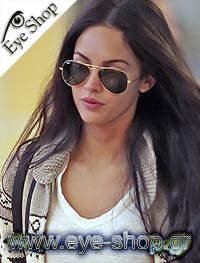 Megan Fox φορώντας τα γυαλιά ηλίου RayBan 3025 aviator