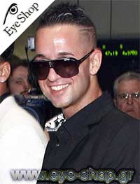 Mike Sorrentino φορώντας τα γυαλιά ηλίου Carrera Carman 1