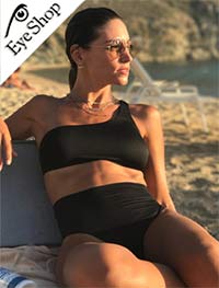 Αθηνά Οικονομάκου φορώντας τα γυαλιά ηλίου Dblanc sonic bloom