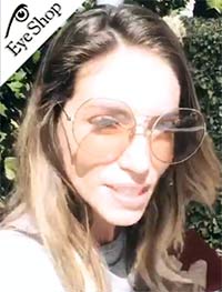 Αθηνά Οικονομάκου φορώντας τα γυαλιά ηλίου Dblanc sonic bloom