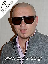 Pitt Bull φορώντας τα γυαλιά ηλίου Oakley Dispatch 9090