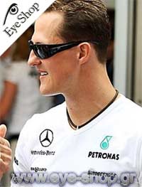 Michael Schumacher φορώντας τα γυαλιά ηλίου Rayban 4057