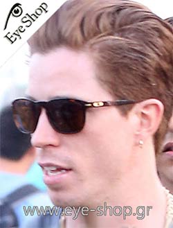 Shaun White φορώντας τα γυαλιά ηλίου Oakley enduro 9223