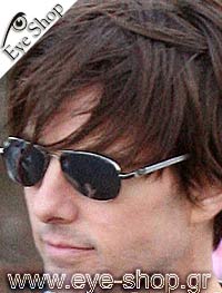 Tom Cruise φορώντας τα γυαλιά ηλίου RayBan 8301