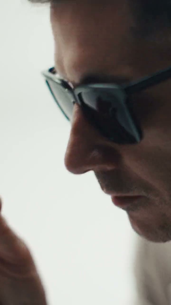 BOSS Eyewear — Καμπάνια με τον Robert Lewandowski — HUGO-BOSS