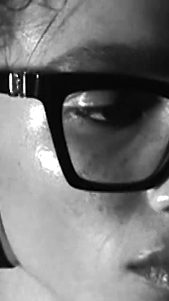 Dsquared2 — Νέα Edgy Γυαλιά Ηλίου από Ιταλική Κατασκευή — DSQUARED2