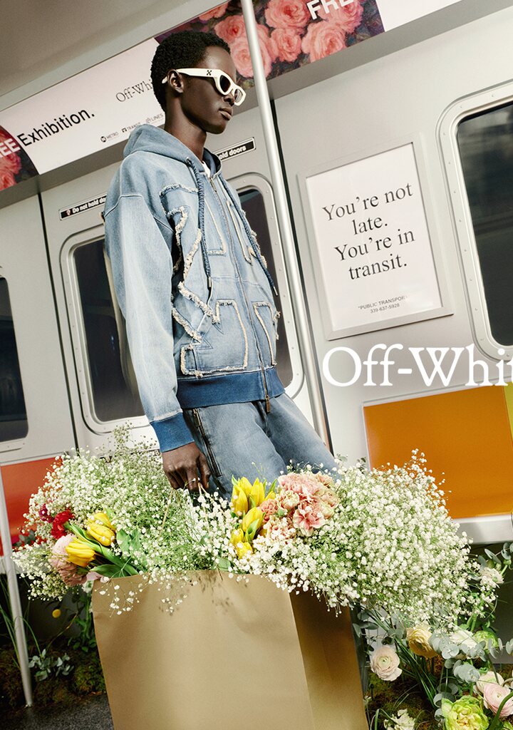 Off-White Archive SS26 — γυαλιά ηλίου με τα χαρακτηριστικά γραφικά του brand, Eye-Shop