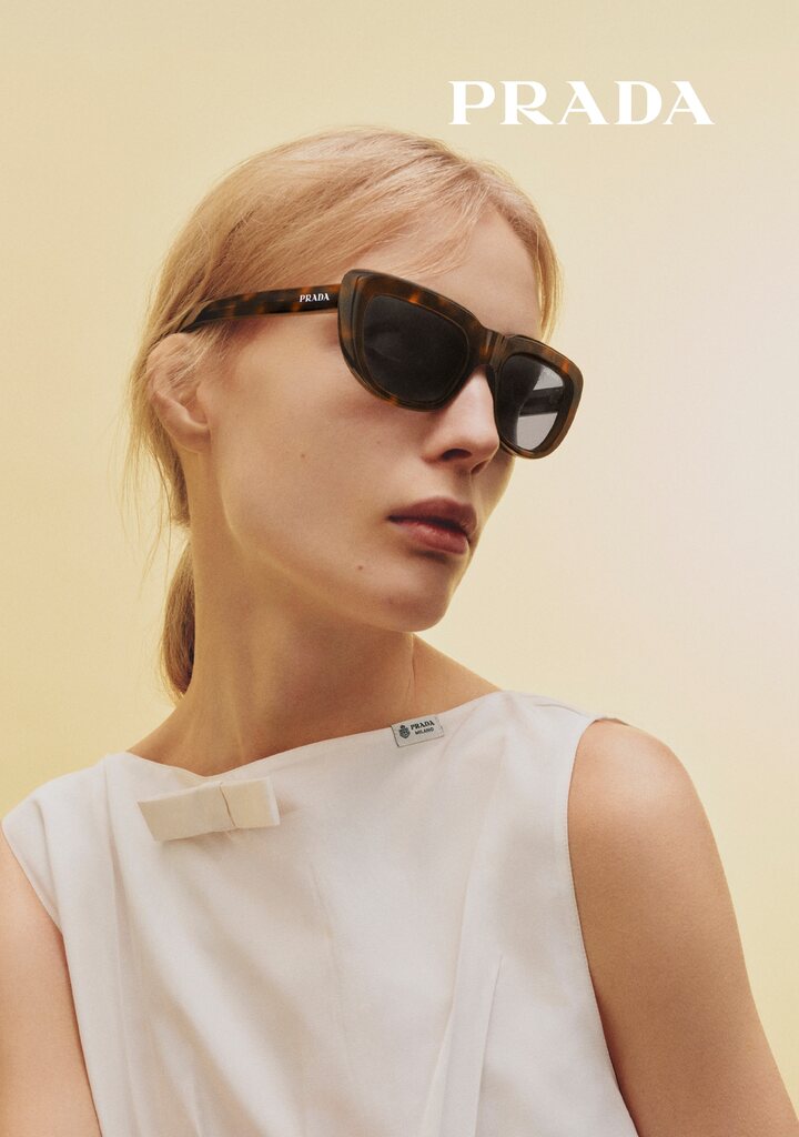 Ray-Ban Reverse Collection 2026 — γυαλιά ηλίου με κοίλους φακούς, signature design
