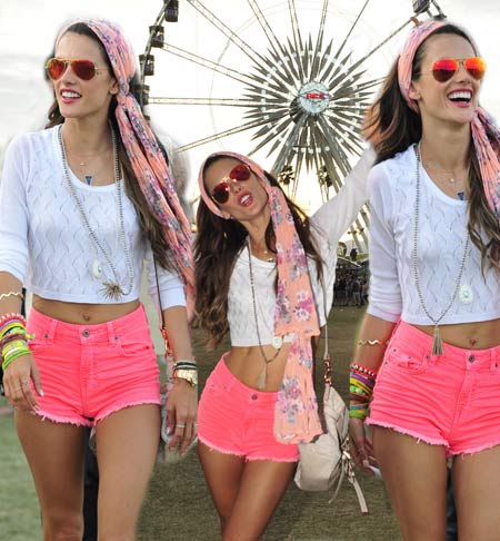 Alessandra Ambrosio με Rayban Flash mirrors — RAYBAN
