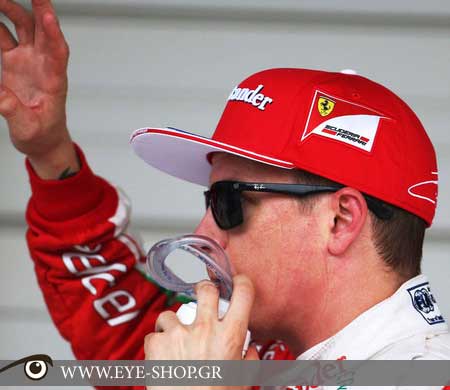 Kimi Raikonen με γυαλιά Rayban Chromance