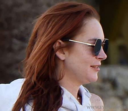 Linsay Lohan με γυαλιά Fendi στη Μυκονο — FENDI