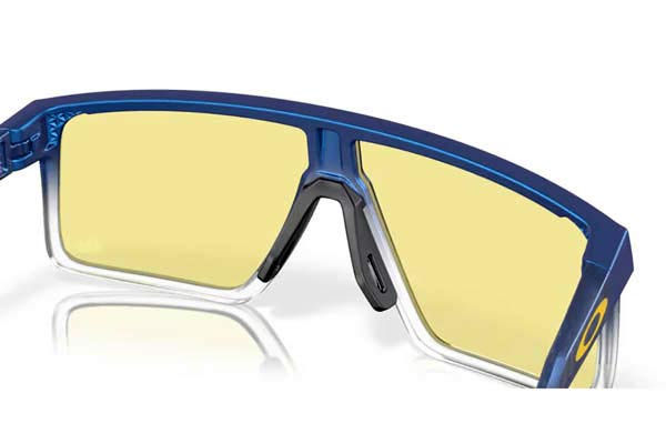 OAKLEY 9285 HELUX Γυαλια Ηλιου 