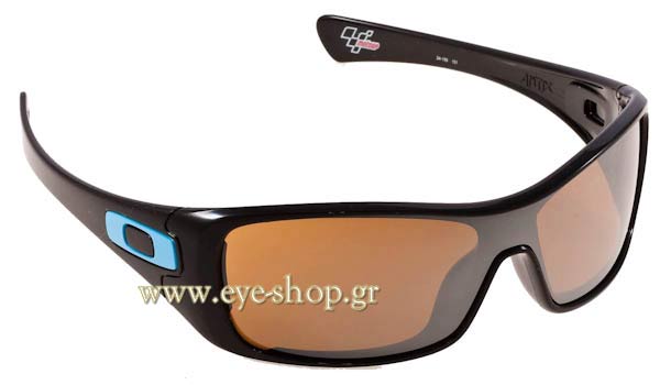 Nicky Haydenμε τα γυαλιά ηλίου Oakley antix 9077