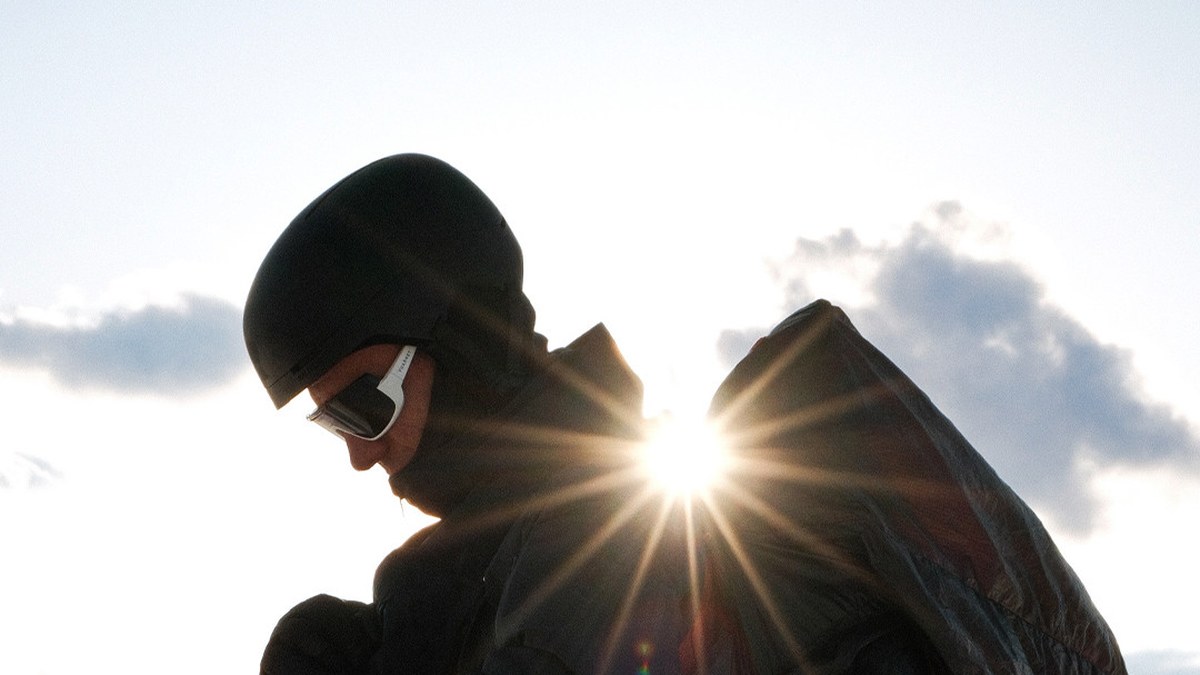 Vuarnet polarized γυαλιά για χιονοδρομία 2026 — βουνό και ήλιος